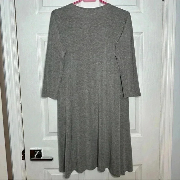 Mrs. Tee Cardigan Grey  Size Large - Picture 8 of 16